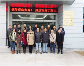 丁文江院士及轻合金工程中心老师莅临慧驰轻合金参观指导