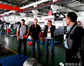 美国知名轮毂企业Arlen Ness参观慧驰